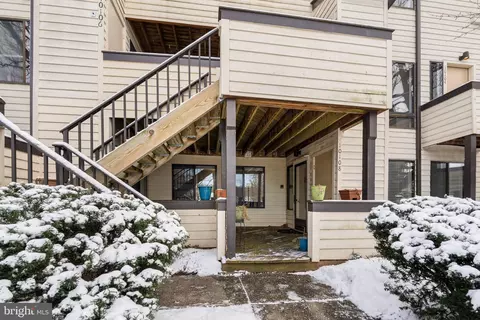 10108 Hellingly Pl #300, Montgomery Village, MD 20886