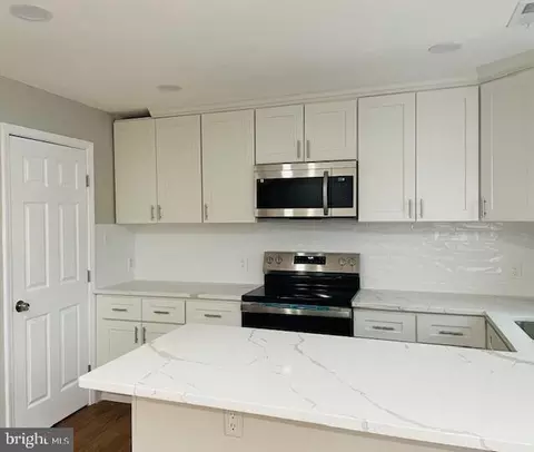 17517 Christer St, Poolesville, MD 20837