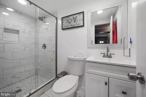 9101 September Ln, Silver Spring, MD 20901 photo 25