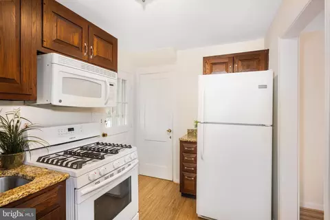 9823 Cahart Pl, Silver Spring, MD 20903 photo 19