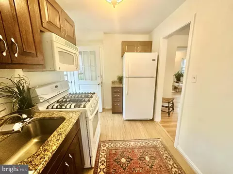 9823 Cahart Pl, Silver Spring, MD 20903 photo 18