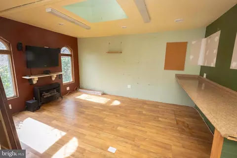 1213 Forest Glen Rd, Silver Spring, MD 20901 photo 49