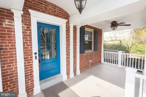 1213 Forest Glen Rd, Silver Spring, MD 20901 photo 3