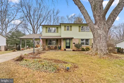 710 Hope Ln, Gaithersburg, MD 20878
