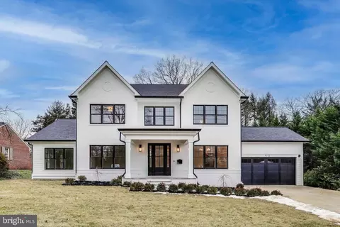 9712 Elrod Rd, Kensington, MD 20895