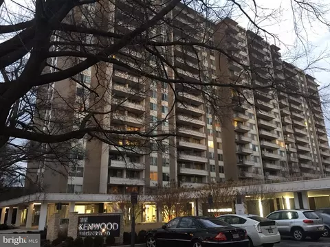 5101 River Rd #1105, Bethesda, MD 20816