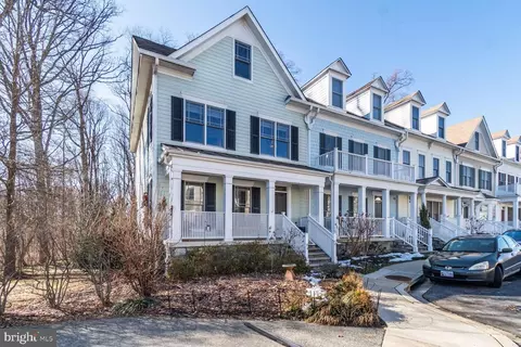 9560 Ament St, Silver Spring, MD 20910