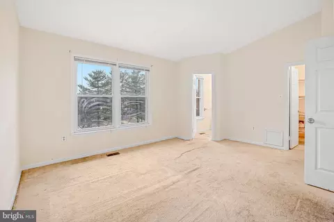 10 Sonata Ct, Silver Spring, MD 20901 photo 21