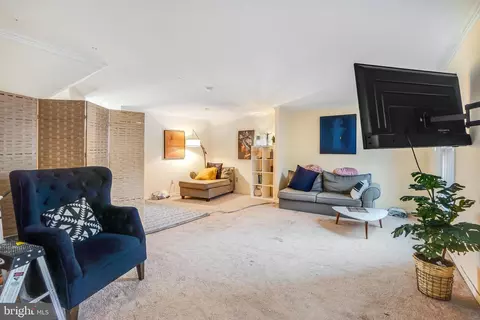 10 Sonata Ct, Silver Spring, MD 20901 photo 8