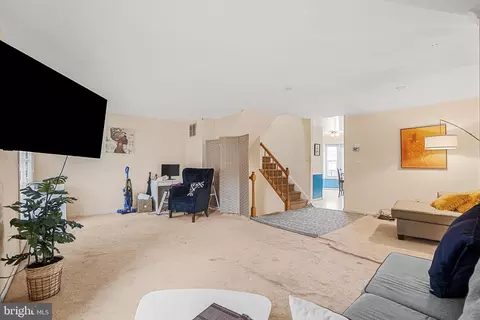 10 Sonata Ct, Silver Spring, MD 20901 photo 6