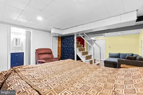 Bedroom - 2401 Hayden Dr, Silver Spring, MD 20902 photo 6 of 7