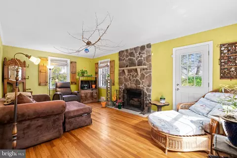 Other - 2401 Hayden Dr, Silver Spring, MD 20902 photo 3 of 13