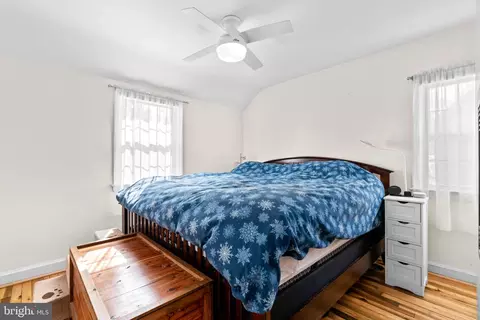 Bedroom - 2401 Hayden Dr, Silver Spring, MD 20902 photo 1 of 7