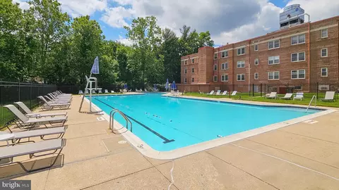 Exterior - 2234 Washington Ave #101, Silver Spring, MD 20910 photo 2 of 4