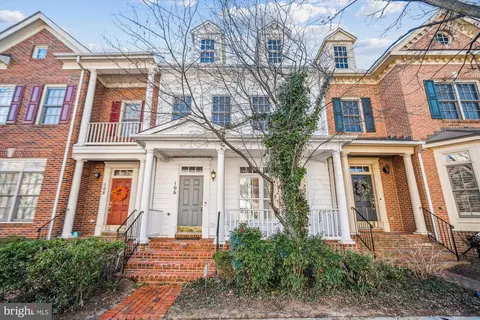 106 Oak Knoll Ter, Rockville, MD 20850
