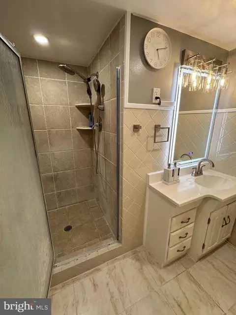 Bath - 4104 Delancy Dr, Silver Spring, MD 20906 photo 3 of 4