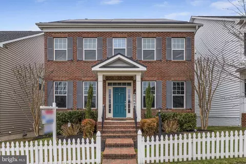 22648 Shining Harness St, Clarksburg, MD 20871