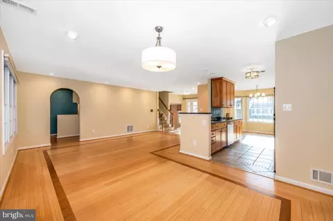 Living - 19805 Spurrier Ave, Poolesville, MD 20837 photo 6 of 13