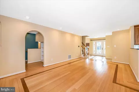 Living - 19805 Spurrier Ave, Poolesville, MD 20837 photo 5 of 13