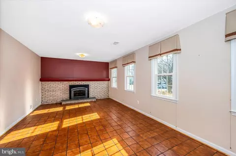 Living - 19805 Spurrier Ave, Poolesville, MD 20837 photo 8 of 13