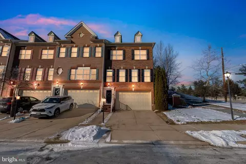11701 Cider Press Pl #10, Germantown, MD 20876