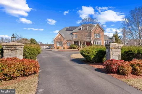12605 Hill Creek Ln, Potomac, MD 20854