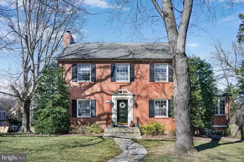 7300 Western Ave, Chevy Chase, MD 20815