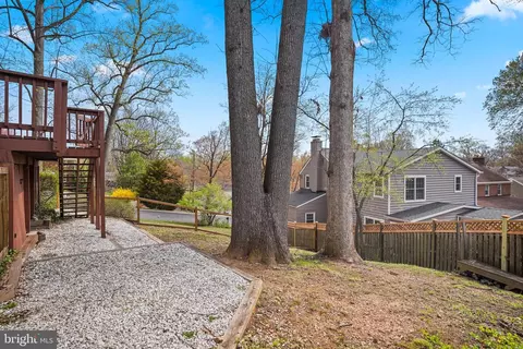 Exterior - 322 Penwood Rd, Silver Spring, MD 20901 photo 3 of 4