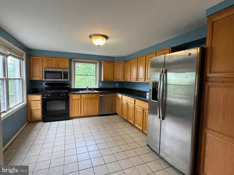 1615 Dublin Dr, Silver Spring, MD 20902 photo 6