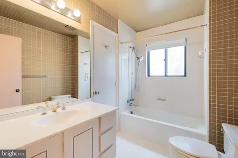 Bath - 10108 Ormond Rd, Potomac, MD 20854 photo 4 of 4