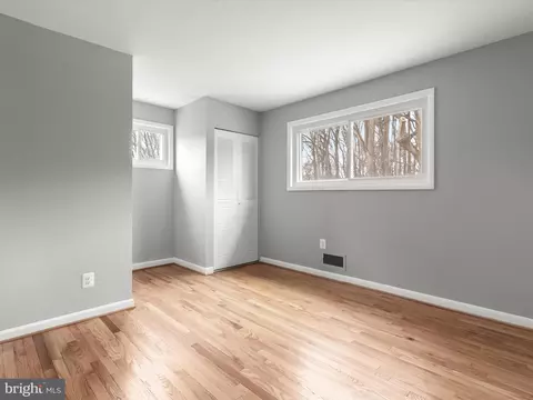 9748 Hedin Dr, Silver Spring, MD 20903 photo 29