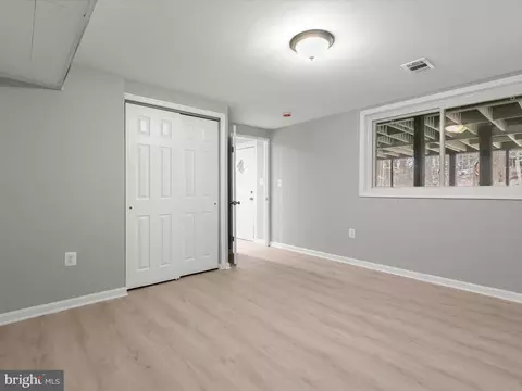 9748 Hedin Dr, Silver Spring, MD 20903 photo 46