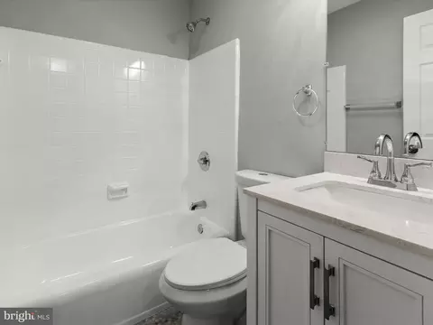 9748 Hedin Dr, Silver Spring, MD 20903 photo 35