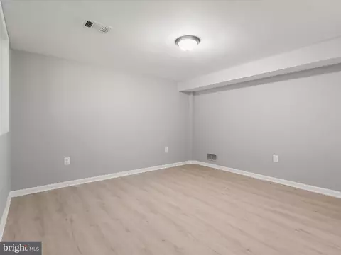 9748 Hedin Dr, Silver Spring, MD 20903 photo 45