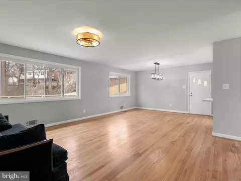 9748 Hedin Dr, Silver Spring, MD 20903 photo 19