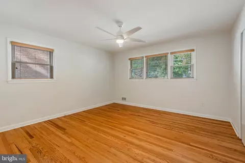 8800 2nd Ave, Silver Spring, MD 20910 photo 12