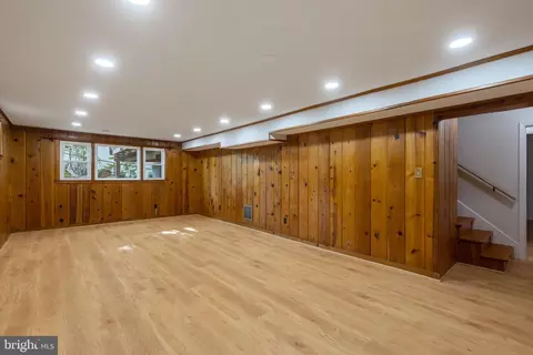 8800 2nd Ave, Silver Spring, MD 20910 photo 28