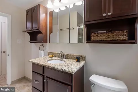 8800 2nd Ave, Silver Spring, MD 20910 photo 15