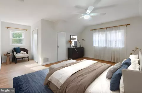 8800 2nd Ave, Silver Spring, MD 20910 photo 23