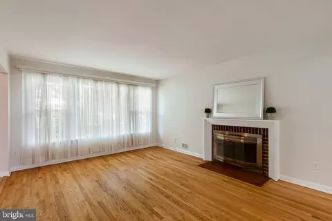 8800 2nd Ave, Silver Spring, MD 20910 photo 5