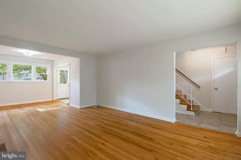8800 2nd Ave, Silver Spring, MD 20910 photo 6