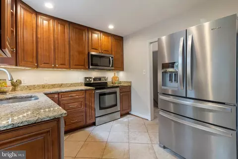 8800 2nd Ave, Silver Spring, MD 20910 photo 9