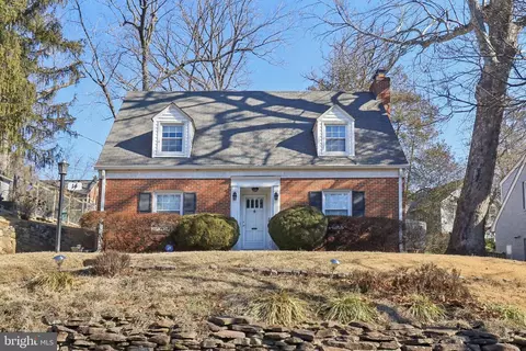 Exterior - 14 Park Valley Rd, Silver Spring, MD 20910 photo 2 of 13