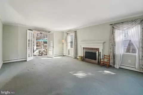Living - 14 Park Valley Rd, Silver Spring, MD 20910 photo 2 of 5
