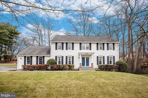 13821 Shannon Dr, Silver Spring, MD 20904