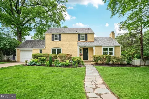 5210 Andover Rd, Chevy Chase, MD 20815