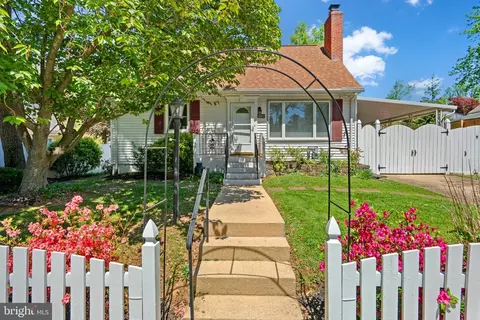 1007 Helena Dr, Silver Spring, MD 20901