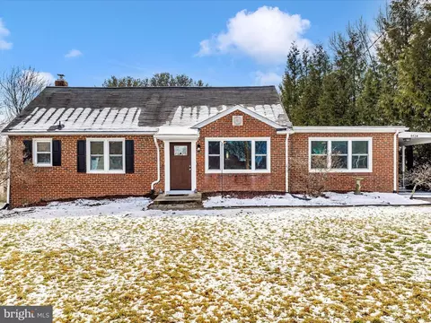 9724 Beall Ave, Damascus, MD 20872