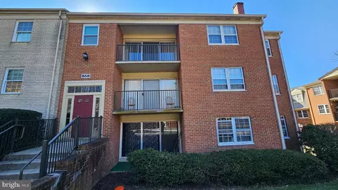 868 College Pkwy #868-T, Rockville, MD 20850