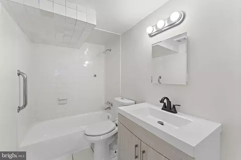 Bath - 12911 Valleywood Dr, Silver Spring, MD 20906 photo 2 of 2